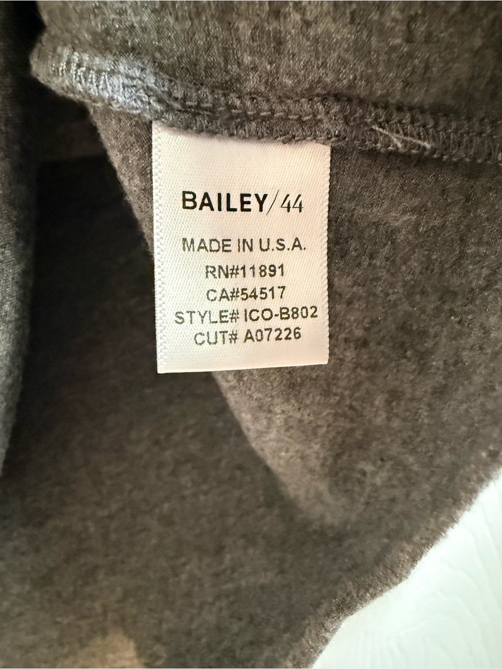 Bailey 44 Gray Cold-Shoulder Long-Sleeve Top with Black Metallic Collar - Picture 3 of 4